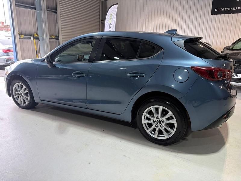 Begagnad Mazda 3 150 HK (110 kW) 2015 Blå Halvkombi