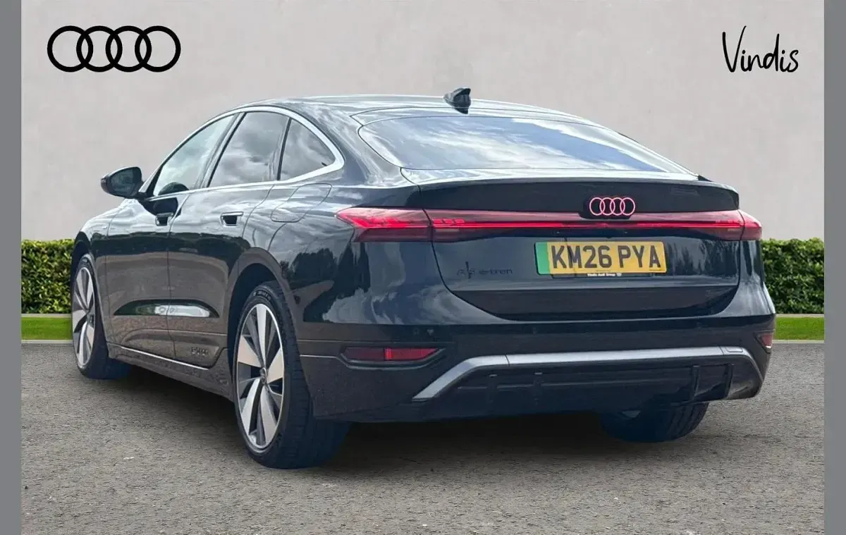 Ny Audi A6 e-tron S-Line 210 kW (286 HK) 2026 Svart Halvkombi