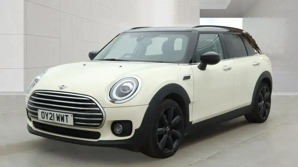Used Mini Cooper Clubman Exclusive 2021 White Estate