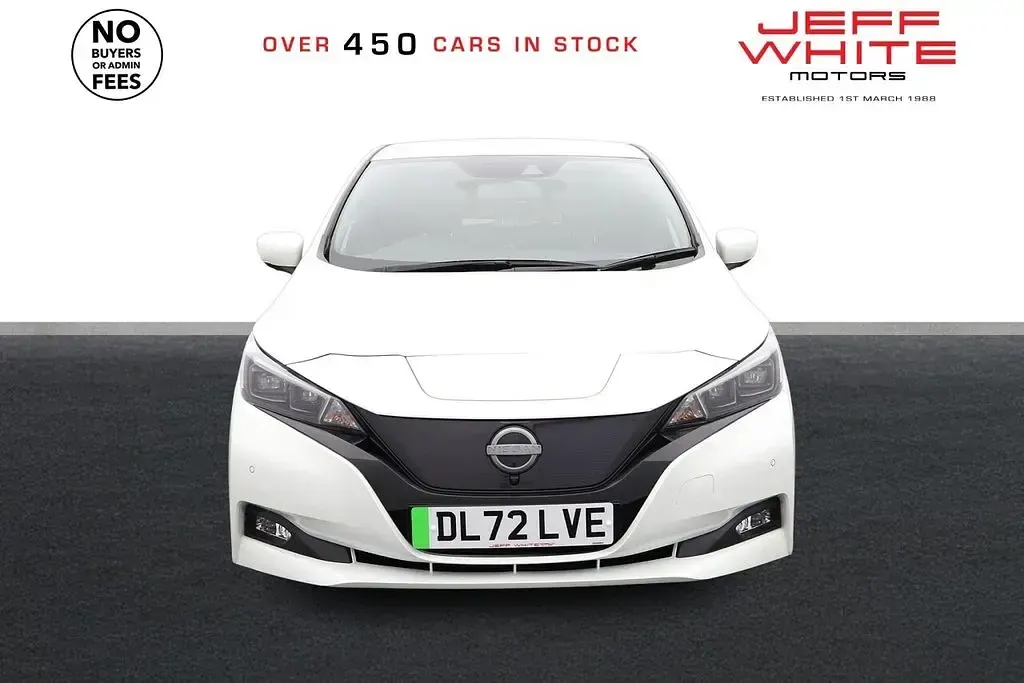 Used Nissan Leaf Tekna 50 kW (68 HP) 2023 White Hatchback
