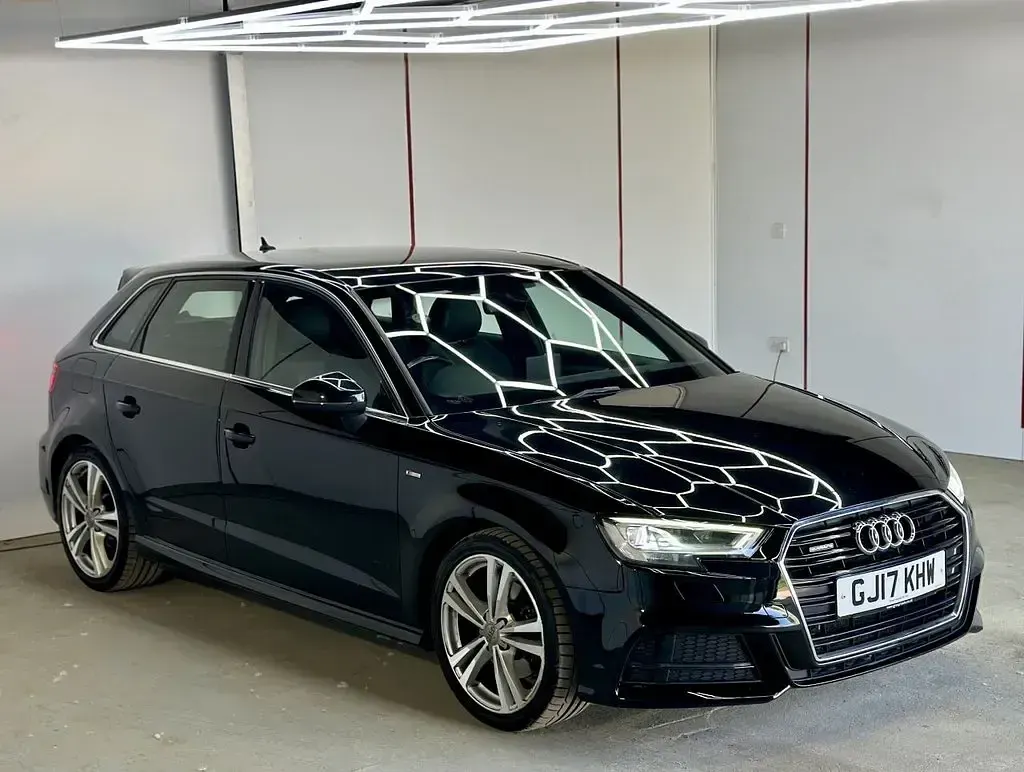 Used Audi A3 Sportback S-Line 190 HP (139 kW) 2017 Black Hatchback