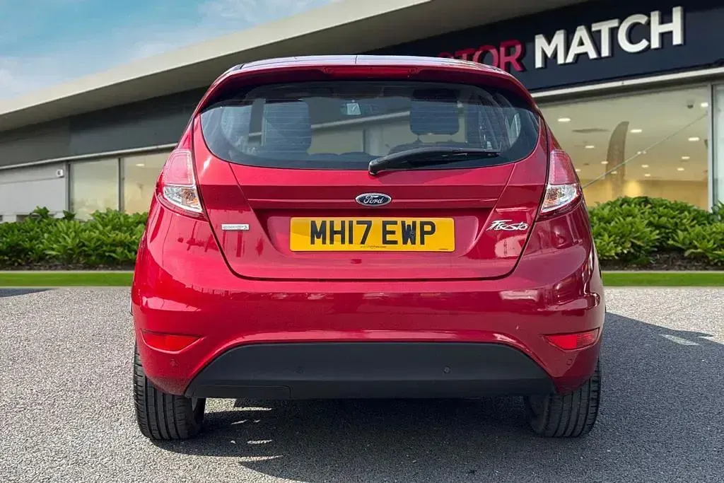 Used Ford Fiesta Zetec 2017 Red Hatchback
