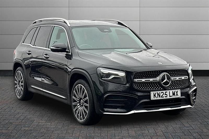 Used Mercedes GLB200 AMG Line Premium Plus 163 HP (119 kW) 2025 Black SUV