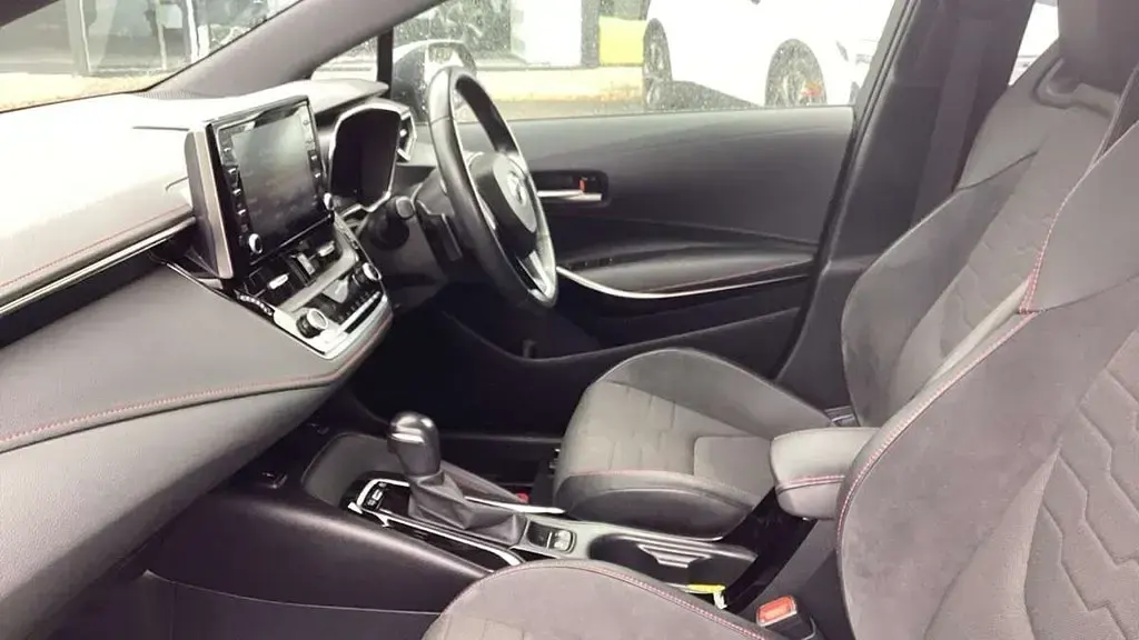 Używany Toyota Corolla 184 KM (135 kW) 2019 Szary Kombi