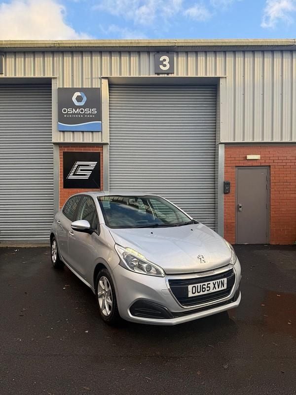 Silver Used 2015 Peugeot 208 Active Hatchback | £2,895 (Good price) - Image 1/4