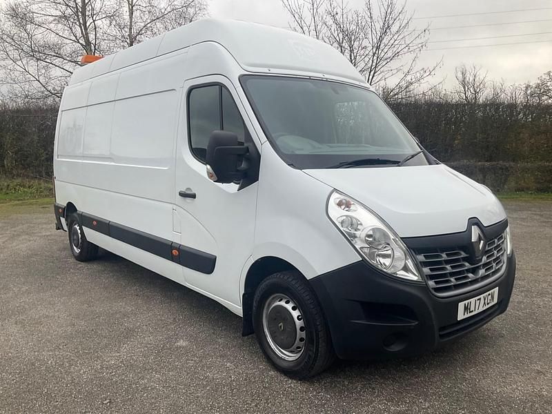 White Used 2017 Renault Master Business Van | £5,295 (Super price) - Image 1/4