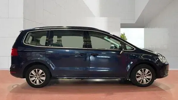 Used VW Sharan SE 140 HP (102 kW) 2015 Blue MPV