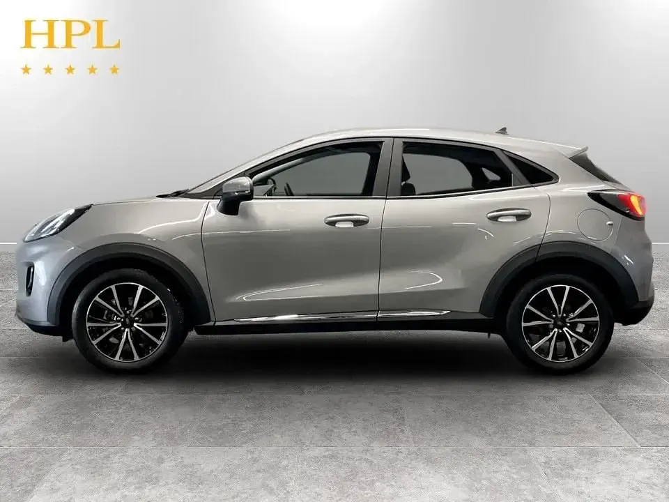 Usado Ford Puma Titanium 125 HP (91 kW) 2022 Prateado SUV