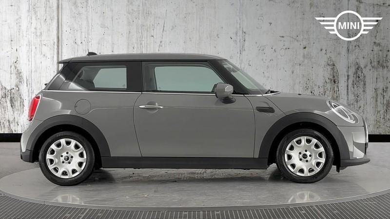 Used Mini ONE Classic 101 HP (74 kW) 2022 Grey Hatchback
