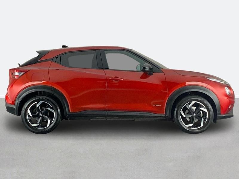 Used Nissan Juke N-Connecta 143 HP (105 kW) 2023 Red SUV