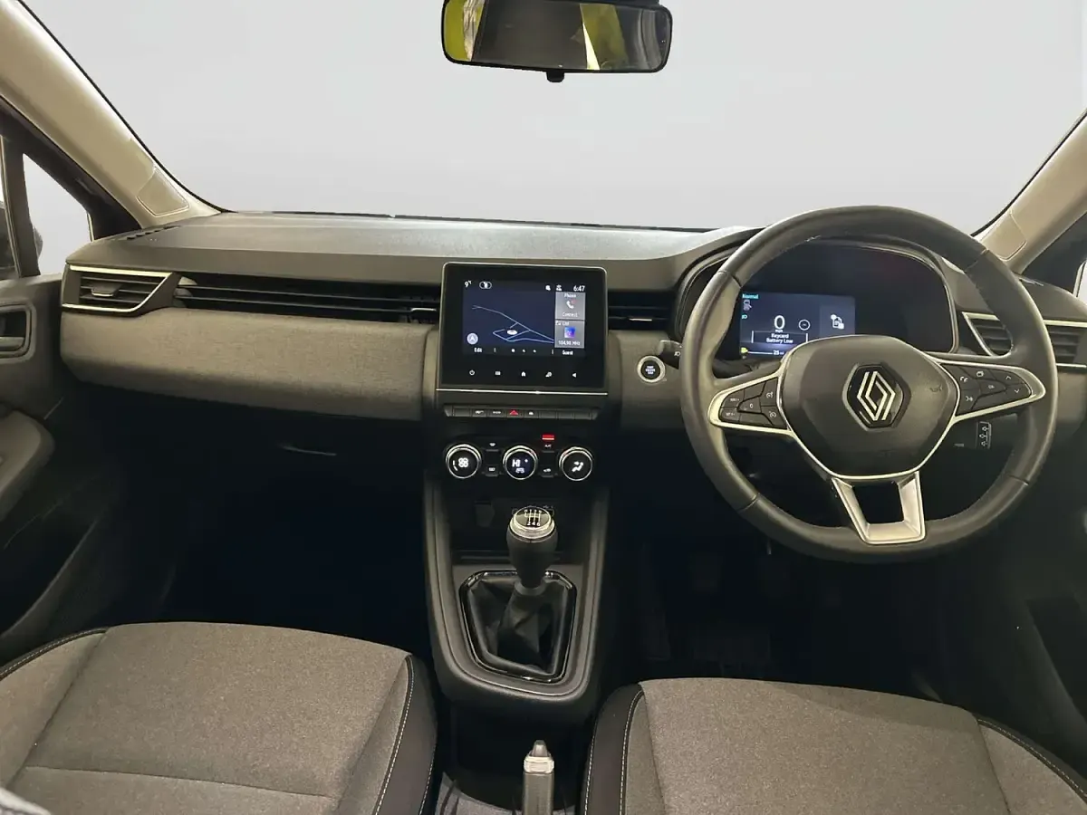 Used Renault Clio V Evolution 90 HP (66 kW) 2023 Black Hatchback