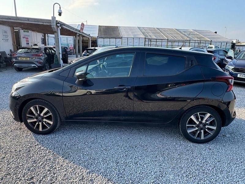 Used Nissan Micra N-Connecta 90 HP (66 kW) 2017 Black Hatchback