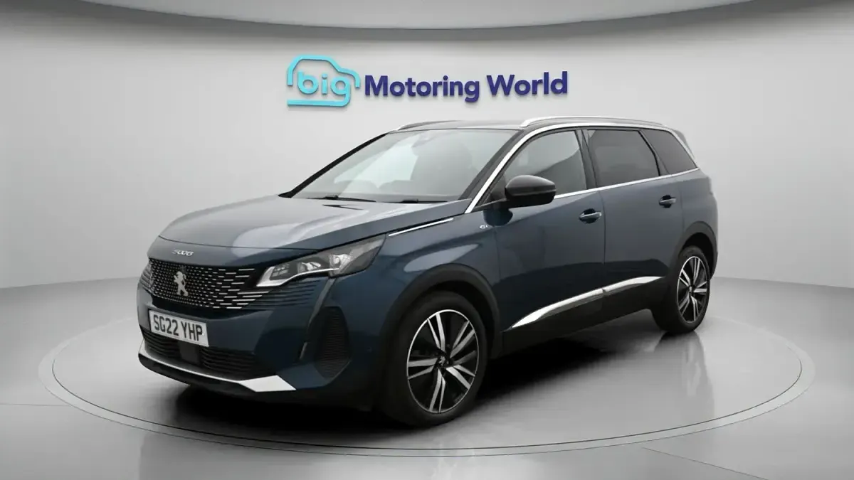 Used Peugeot 5008 Premium 131 HP (96 kW) 2022 Blue SUV