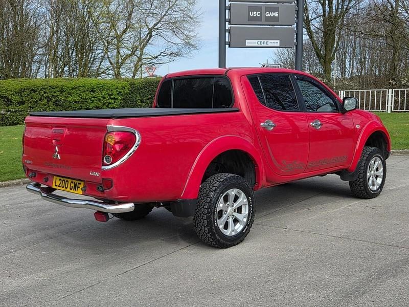 Usado Mitsubishi L200 176 HP (129 kW) 2011 Vermelho Pickup