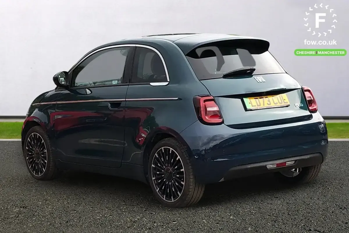 Używany Fiat 500e 86 kW (118 KM) 2024 Zielony Hatchback