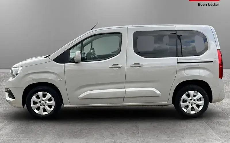 Używany Vauxhall Combo 131 KM (96 kW) 2020 Minivan