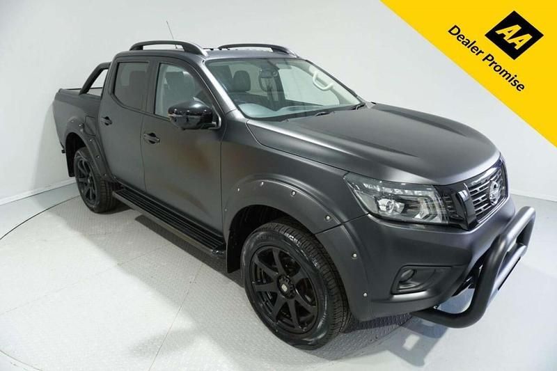 Used Nissan Navara N-Guard 190 HP (139 kW) 2020 Black Pickup