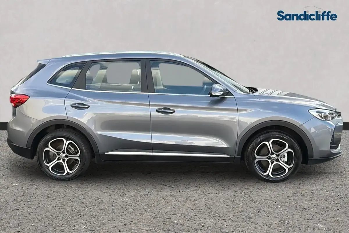 Used MG ZS SE 196 HP (144 kW) 2024 Metallic  hampstead grey SUV
