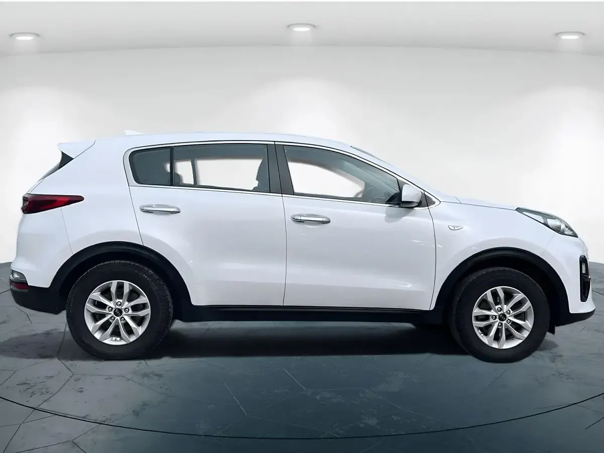 Used Kia Sportage 136 HP (100 kW) 2019 White SUV