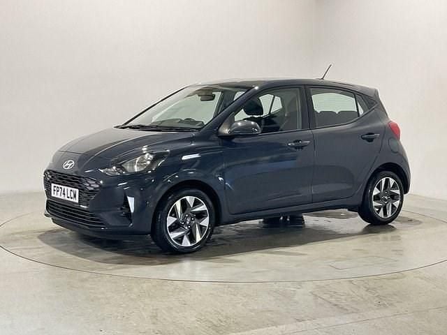 Used Hyundai i10 Advanced 67 HP (49 kW) 2024 Grey Hatchback