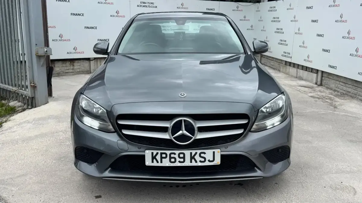 Second-hand Mercedes C200 SE 2019 Gri Berlinǎ