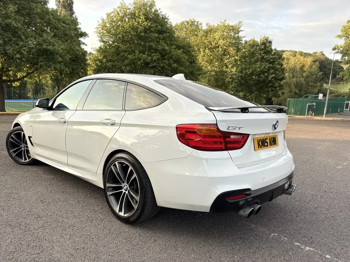 Used BMW 320 M Sport 2015 White Hatchback