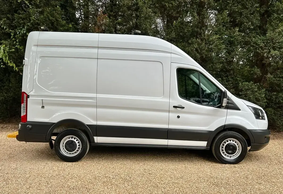 Used Ford Transit 130 HP (95 kW) 2019 White Van