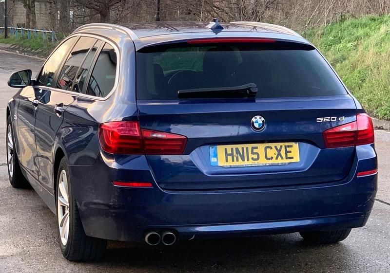 Begagnad BMW 520 2015 Blå Kombi