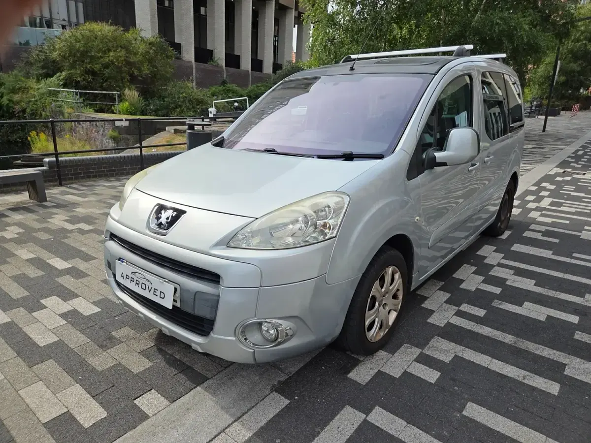 Used Peugeot Partner Tepee 2009 Silver MPV