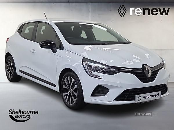 Used Renault Clio V Evolution 2023 White Hatchback