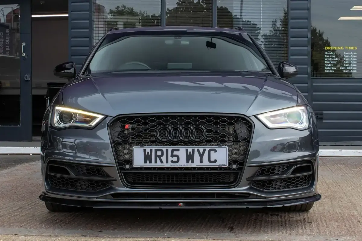 Used Audi A3 Advanced 300 HP (220 kW) 2015 Grey Hatchback
