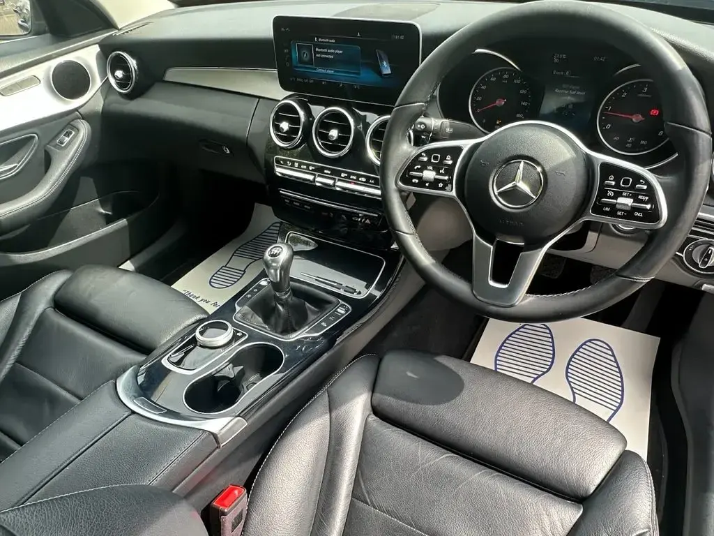 Used Mercedes C200 160 HP (117 kW) 2019 Blue Sedan
