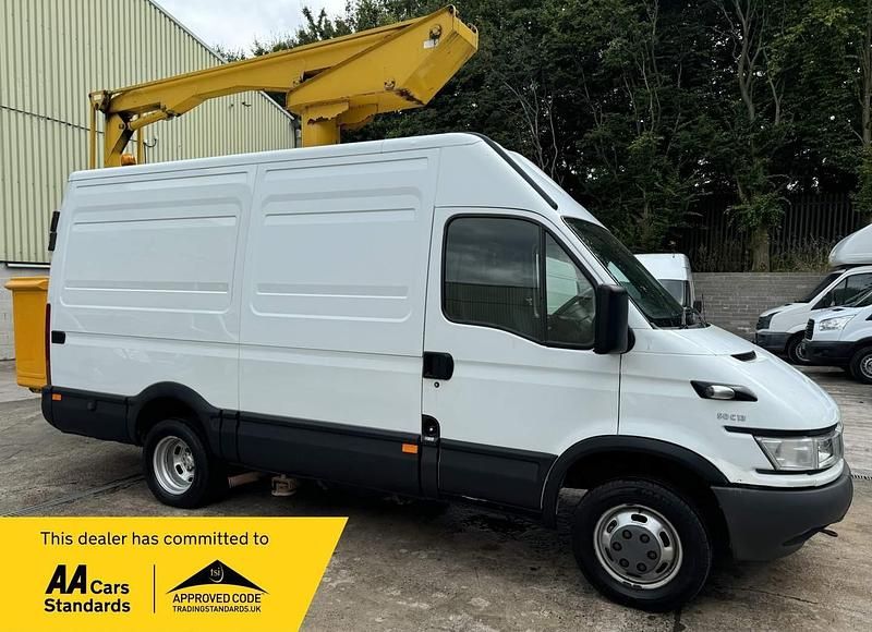 White Used 2005 Iveco Daily | £8,995 (Expensive) - Image 1/3