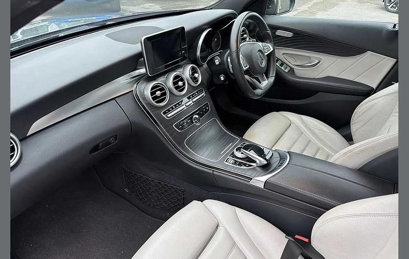 Used Mercedes C200 AMG line 136 HP (100 kW) 2016 Blue Sedan