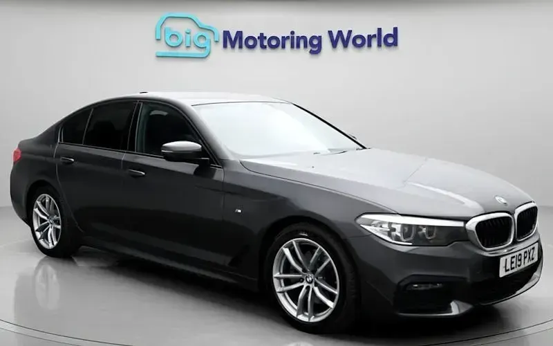 Begagnad BMW 520 M Sport 184 HK (135 kW) 2020 Sedan