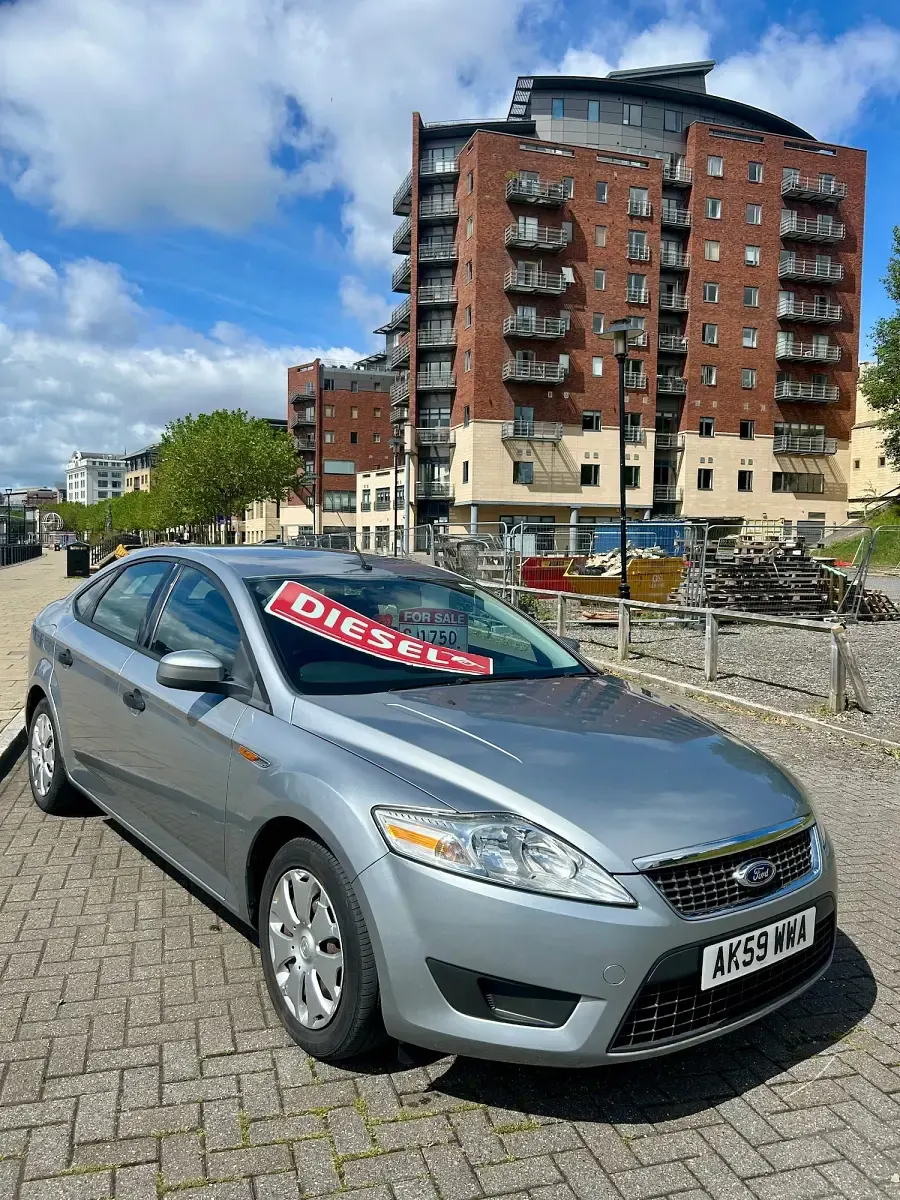 Used Ford Mondeo 123 HP (90 kW) 2009 Silver Hatchback