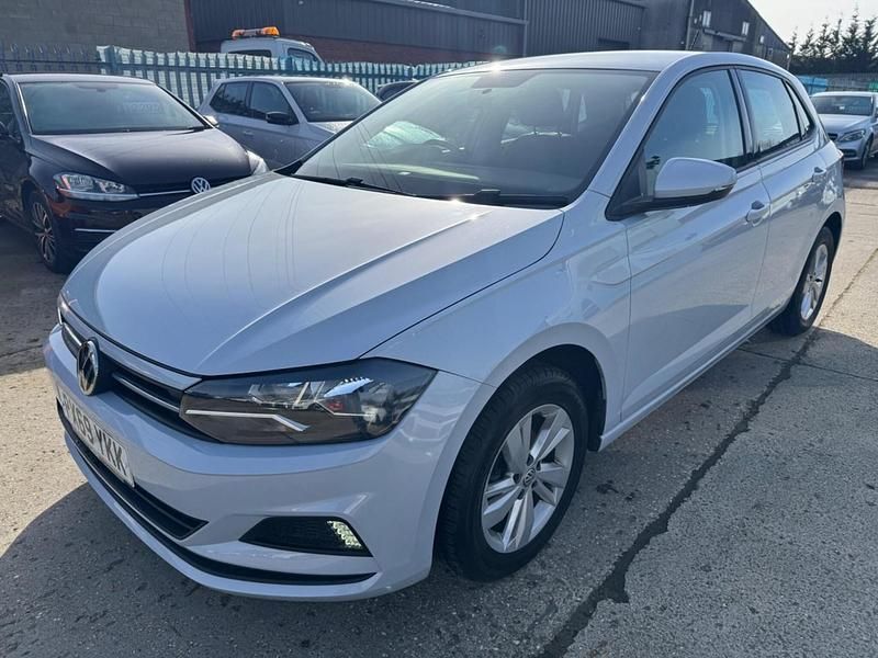 Used VW Polo SE 95 HP (69 kW) 2019 Silver Hatchback