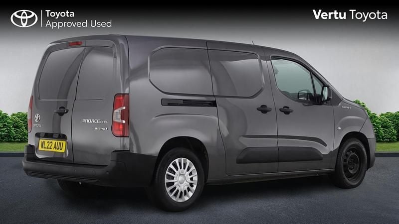 Used Toyota Proace City City 100 kW (136 HP) 2022 MPV