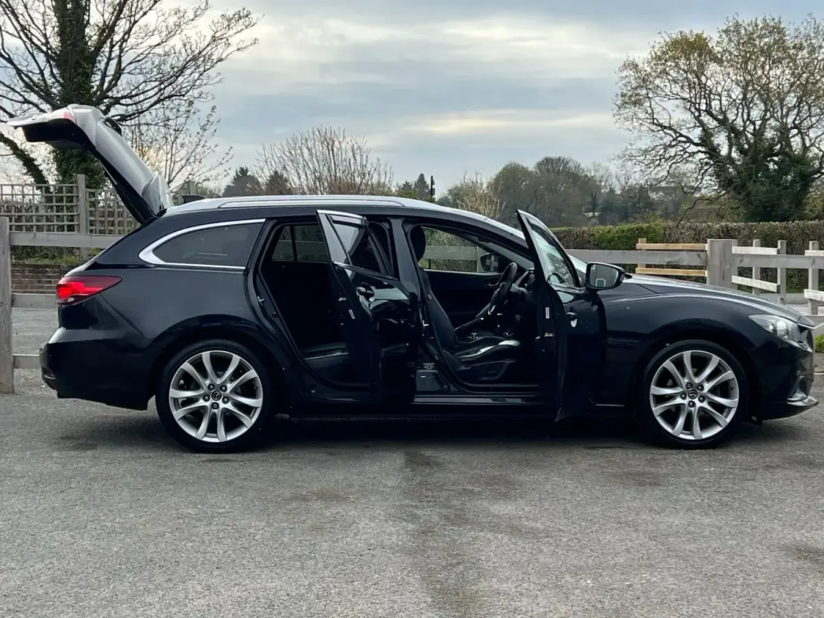 Second-hand Mazda 6 Inclusive 175 CP (128 kW) 2013 Negru Break