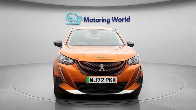 Used Peugeot e-2008 Allure+ 98 kW (134 HP) 2022 SUV