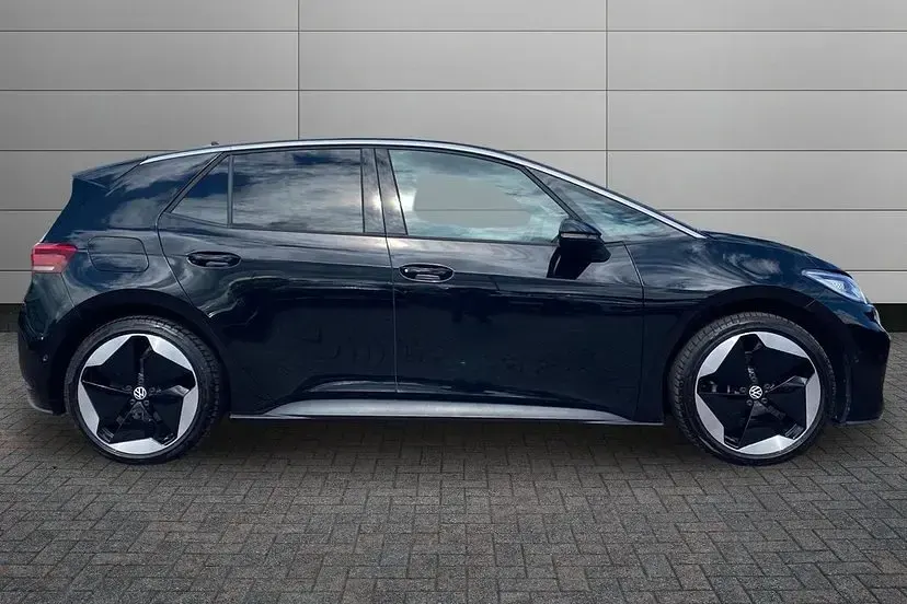 Used VW ID.3 Pro 150 kW (204 HP) 2025 Black Hatchback