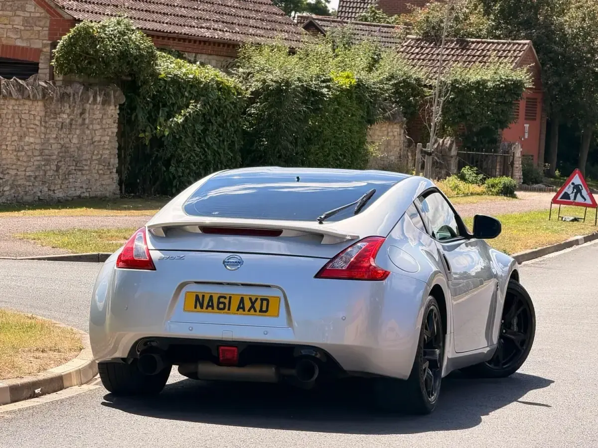 Used Nissan 370Z GT 328 HP (241 kW) 2011 Silver Coupe
