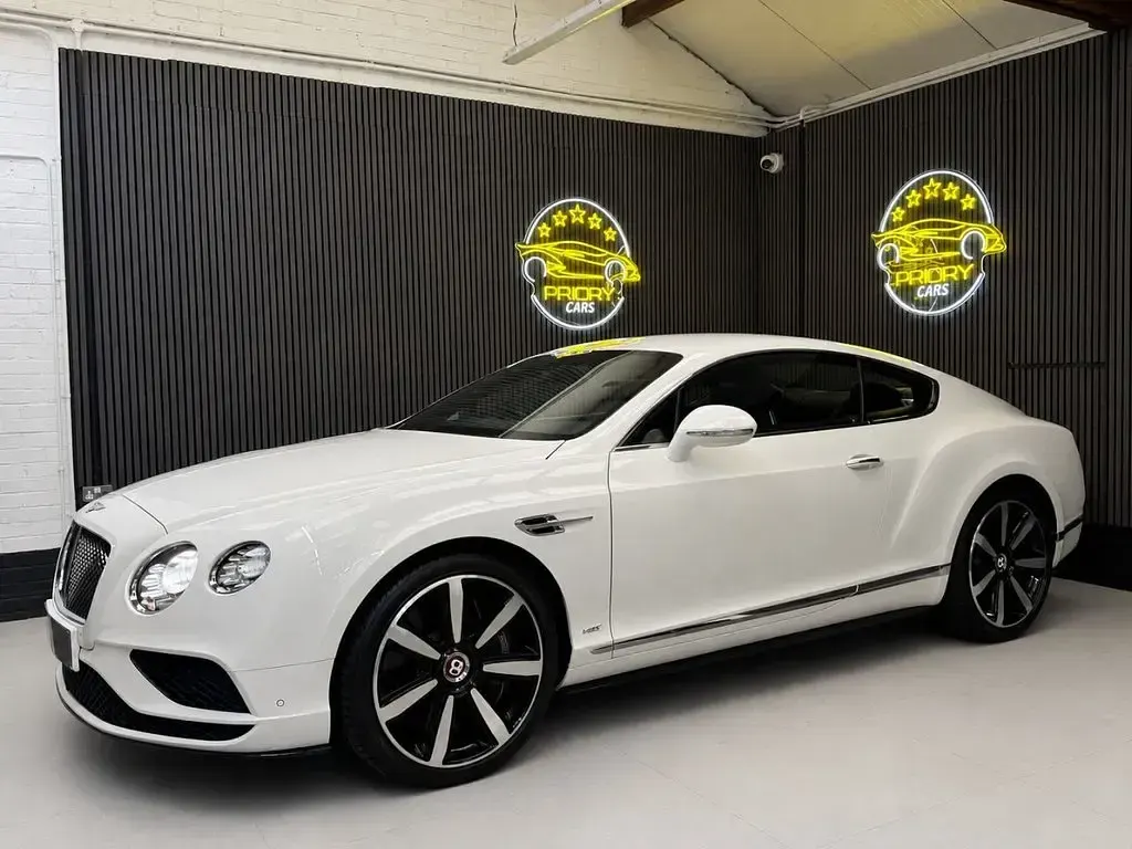 Used Bentley Continental 528 HP (388 kW) 2018 White Coupe