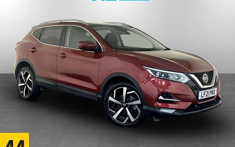 Red Used 2021 Nissan Qashqai N-Motion SUV | £14,995 (Good price) - Image 1/2