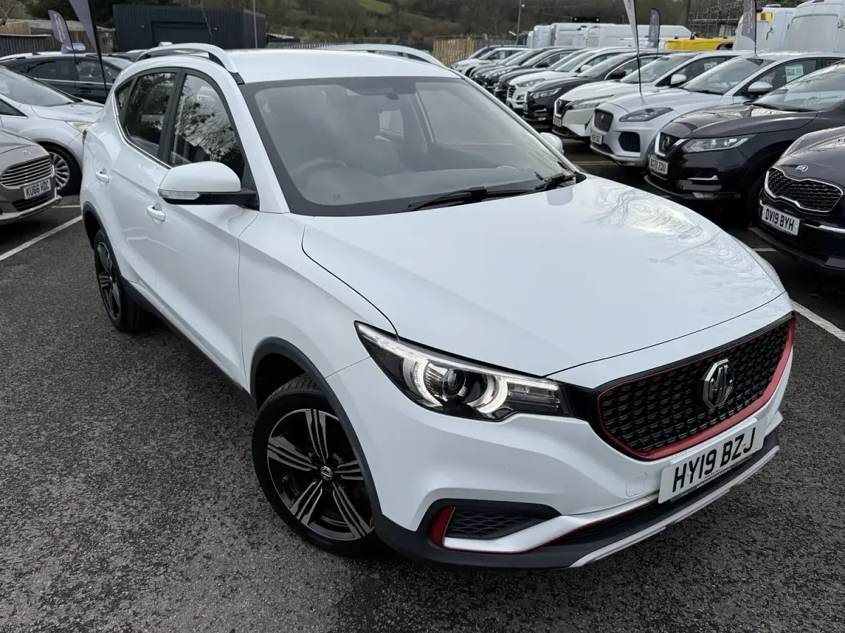 Used MG ZS 106 HP (77 kW) 2019 White SUV