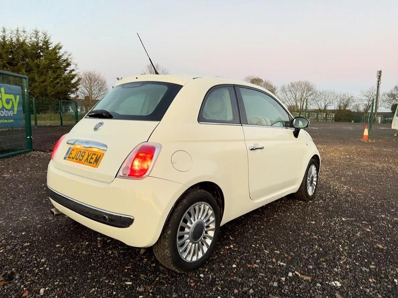Used Fiat 500 Lounge 69 HP (50 kW) 2009 White Hatchback