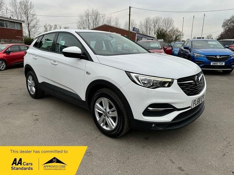 White Used 2018 Vauxhall Grandland X S SUV | £6,995 (Good price) - Image 1/4