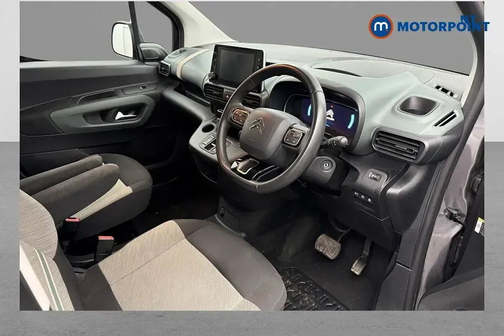 Używany Citroën e-Berlingo XTR 100 kW (136 KM) 2023 Szary Minivan