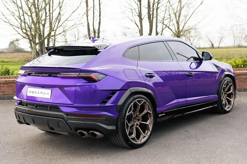 Used Lamborghini Urus 800 HP (588 kW) 2025 Purple SUV