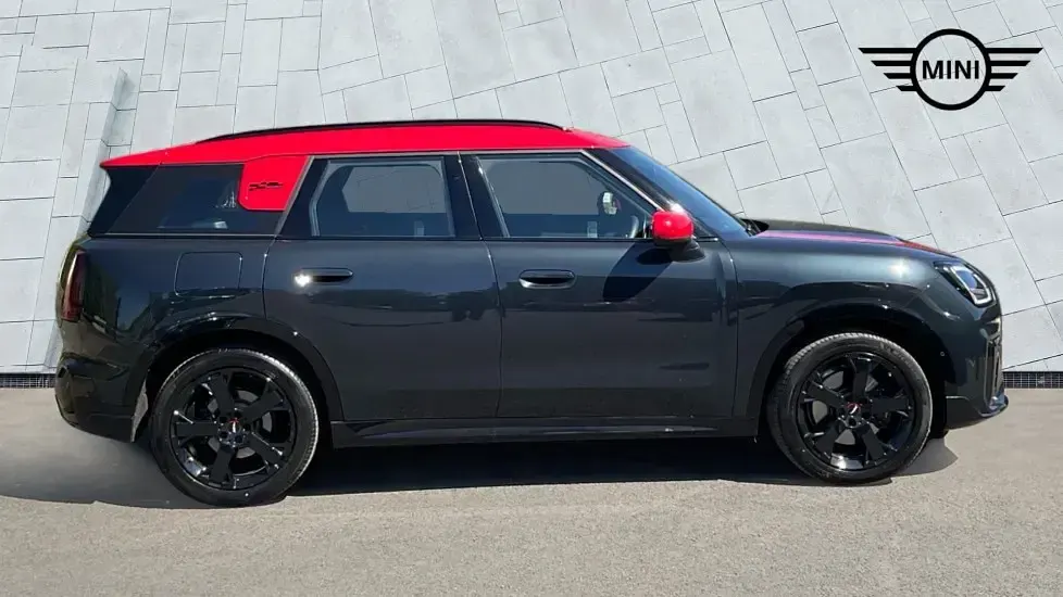 Used Mini Countryman 168 HP (123 kW) 2024 Grey SUV